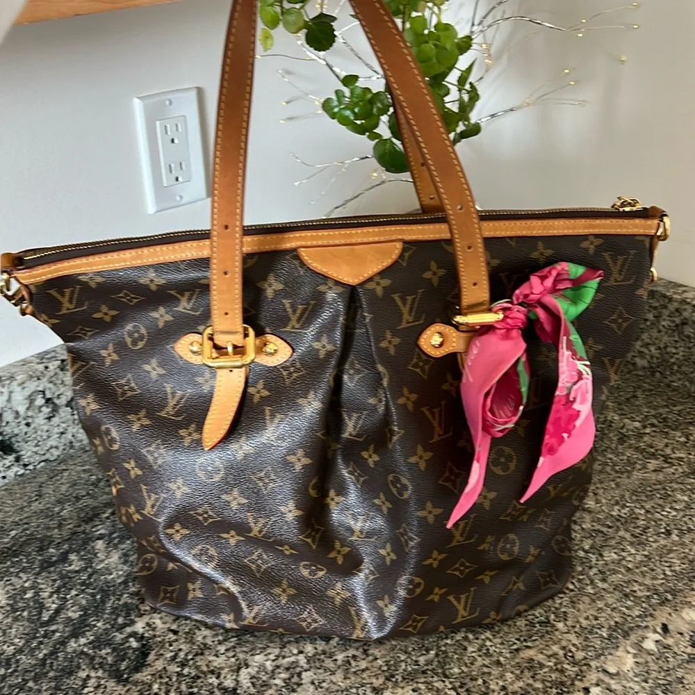 Louis Vuitton Monogram Palermo GM